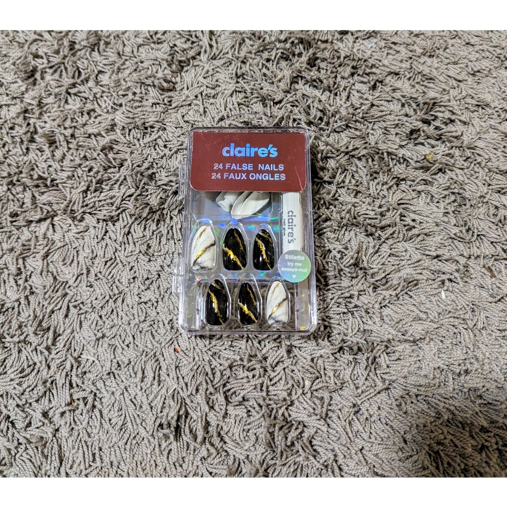 Claire's | Black, white, and gold stiletto false nail